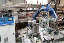 機械油箱行業機器人激光焊接應用